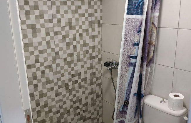 Super Economy Studio Located On the Ground Floor No Balcony - Photo 10