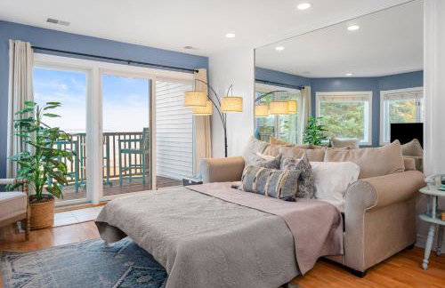 Beach Bliss 211 Balcony Water Views Beach Downtown - Photo 5