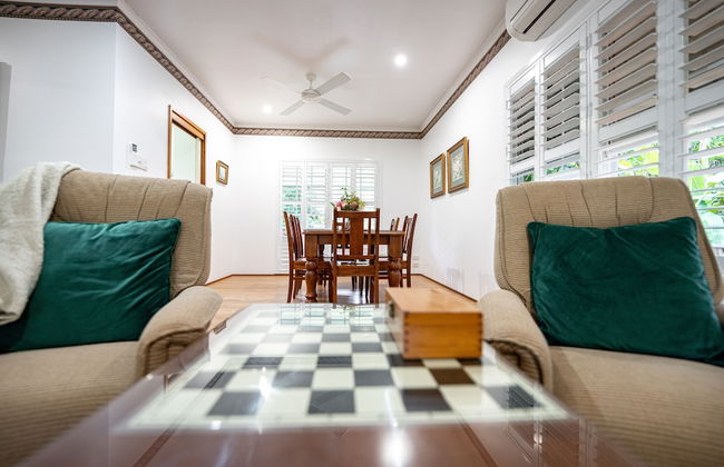 Birds 'n' Bloom Cottages - Photo 39