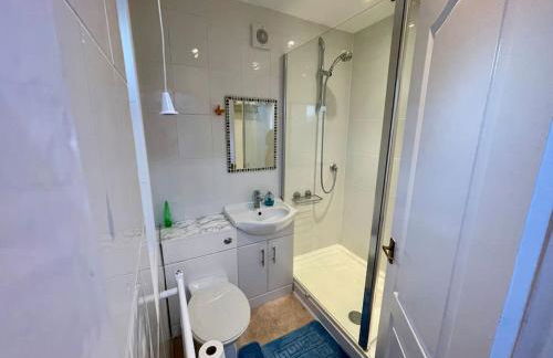 Semi Detached House in Aldershot - Foto 22