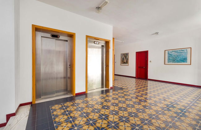 2507 Red Apartment by Barbarhouse - Photo 13