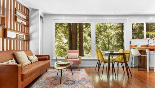 Redwood Cabin with Hot Tub Canyon View and Dogs OK - Foto 3