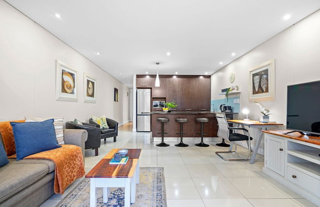 Eden on the Bay 150 by HostAgents - Photo 4