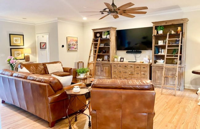 Elegant Stonegate Home - Foto 6