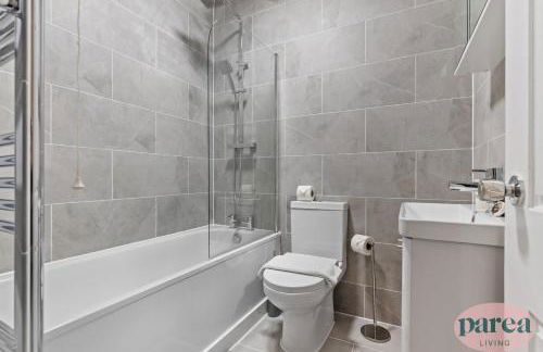 Parea Living - Leytonstone, 2-Bedroom Serviced Apartment, Free Parking, Remote Working - Foto 42