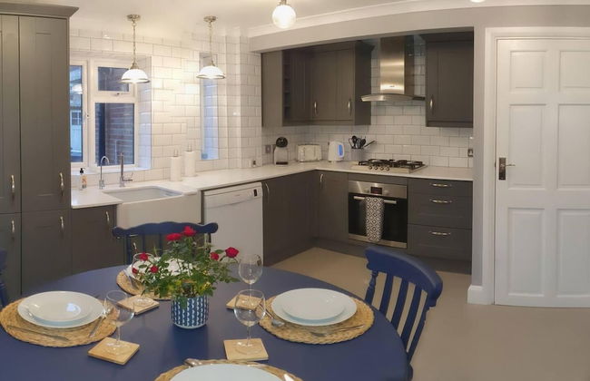 Spacious 2-bedroom Family Flat in Iver Heath - Foto 1