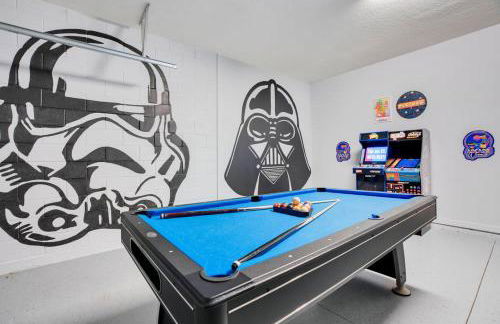 Large Themed Pool Home at Windsor at Westside - Photo 2