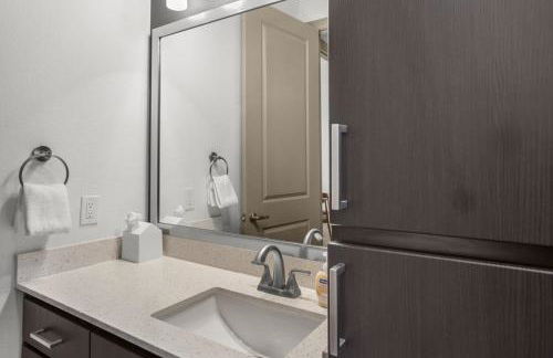 Modern 2BR CozySuites on Town Lake waterfront 03 - Foto 20