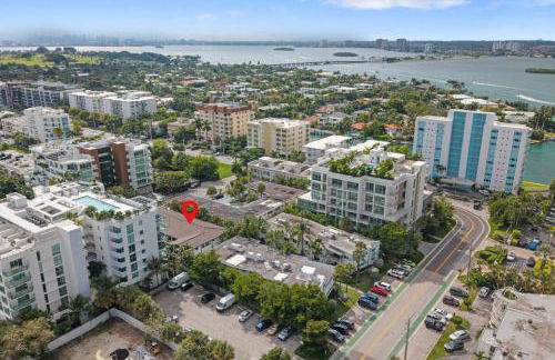 2BR near Bal Harbour beautiful - Foto 40