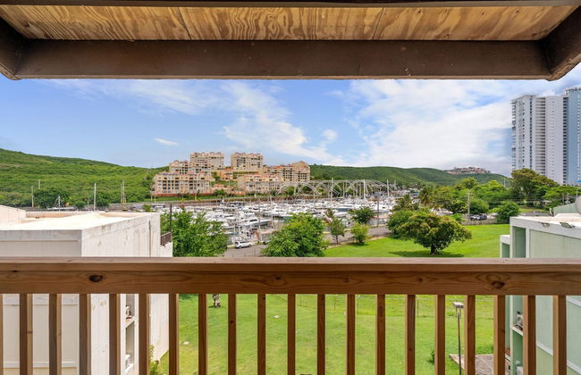 Otium Ideal Marina Getaway Balcony Parking - Photo 3