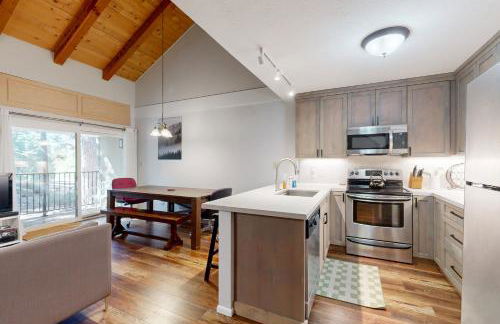 2 Bed 2 Bath Apartment in Carnelian Bay - Foto 12