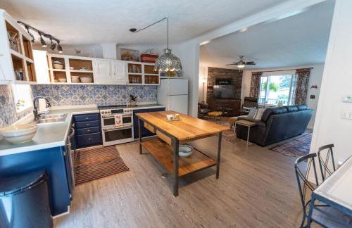 The Castle: Lake Views, Comfort, Nature, Decor - Foto 4