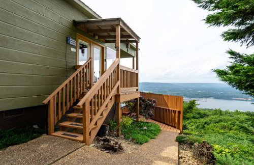 Eagles Nest Cabin with a private hot tub - Foto 5