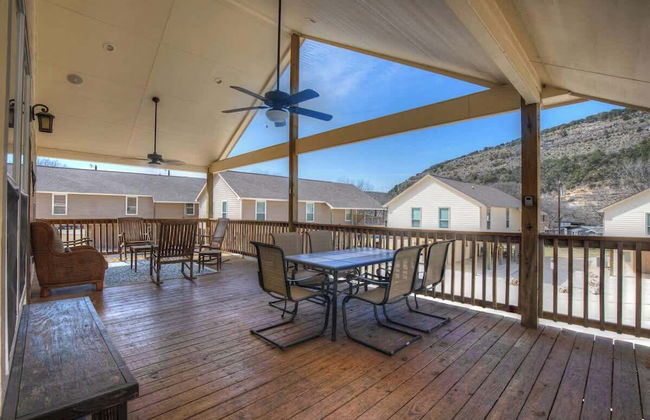 Let's Go Tubing! Awesome House-next to River! - Foto 29