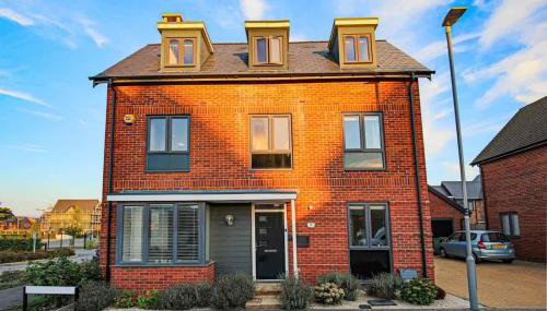 4 bed house in Milton Keynes - freeparking - wifi - Foto 2