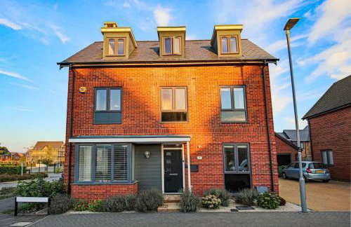 4 bed house in Milton Keynes - freeparking - wifi - Foto 2