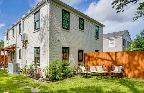 Dtwn Retreat with Game Room! Walk to Hampton Park - Foto 3