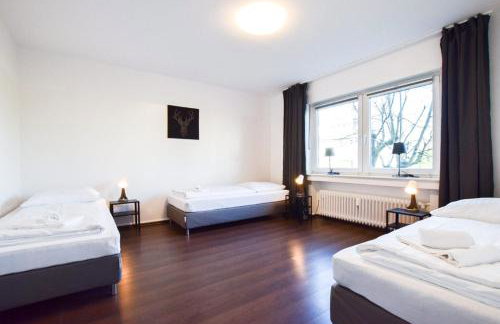 Tolstov Apartments - 1 , 3 and 4 Room Apartments - 20 min Messe DUS & Airport DUS - Foto 30