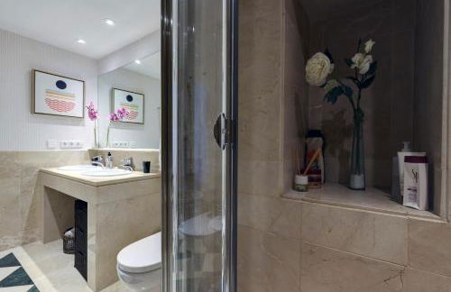 Beautiful penthouse overlooking marina channels - Foto 21