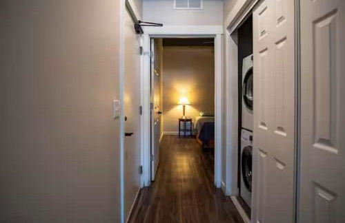 1 bd and 1 bth Motor Row Loft in the Heart of Downtown - Foto 2