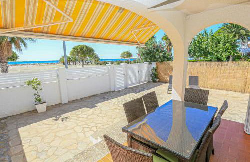 LITORAL COSTA DORADA - VILLA LAURA II Only families - Photo 8