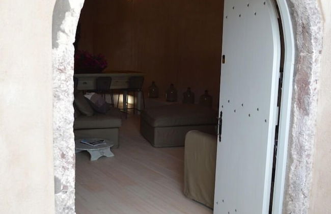 Pyrgos Old winery villa - Photo 26