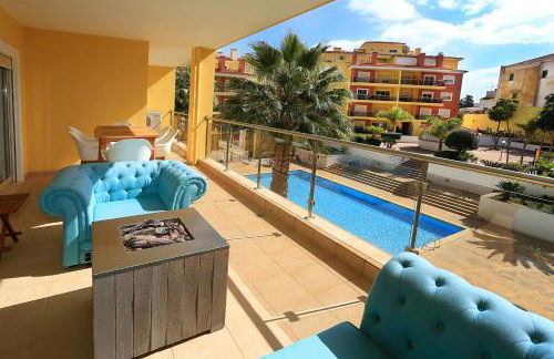 HENRI'S APARTMENTS - Pátio do Convento - Foto 17