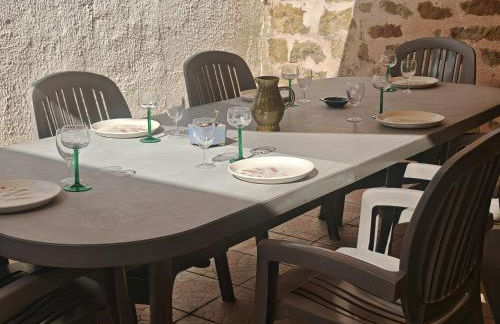 chez Émile côté face maison entière, 3 chambres, 2 salles de bains,jardin et terrasse - Foto 17