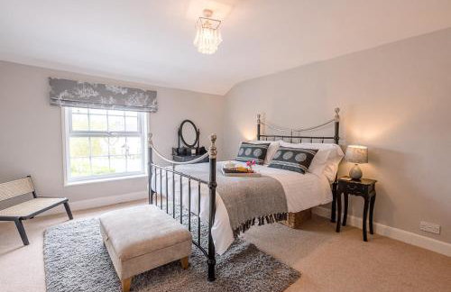 Coachman's Cottage, Wrentham - Photo 19