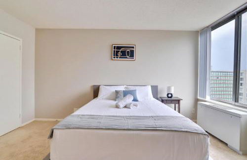 Group-Friendly Stay Near Metro - Foto 12