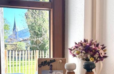 FeWo "Fräulein-Fink" bei Oberstaufen im Allgäu - Alpsee 5 Min - neue großzügige Südterrasse mit Garten - gratis WLAN - Waschmaschine - Garage mit Wallbox - Foto 37