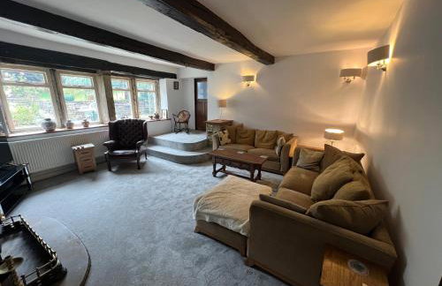 New Hall, Elland - Foto 8