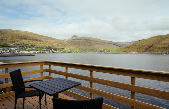 Luxurious Waterfront Retreat | Spectacular Views - Foto 1