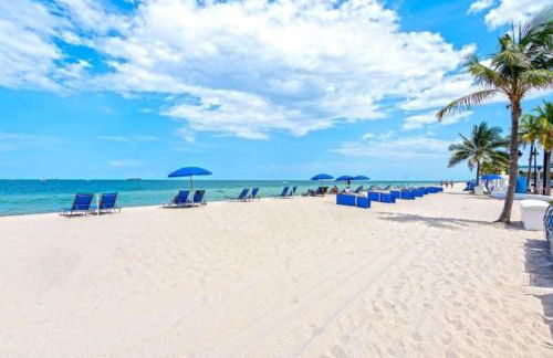 Renovated Intercoastal 2Bdrm 1 bath condo Walk to Beach - Foto 16