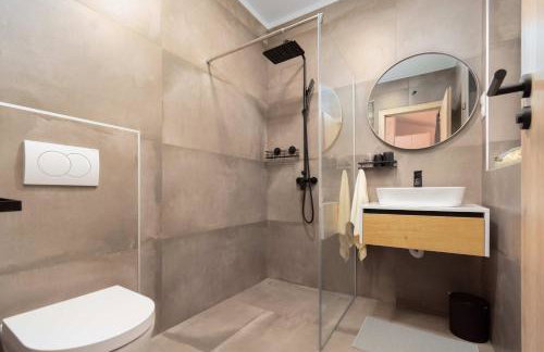 Designer Villa Simone - Modern & Heritage Style with Office - Foto 68