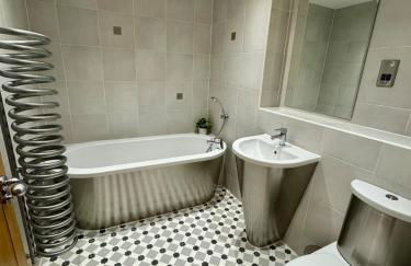 267 Stylish 2 Bed Apartment City Centre Free Parking - Foto 7