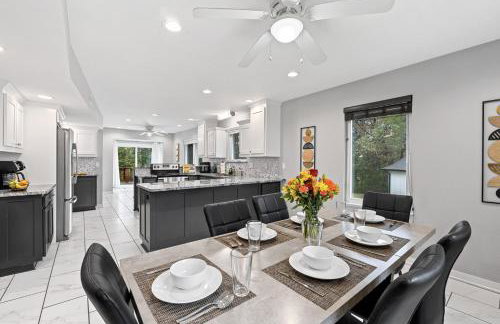 Lake Retreat Hot Tub Game Room Grill - Foto 7