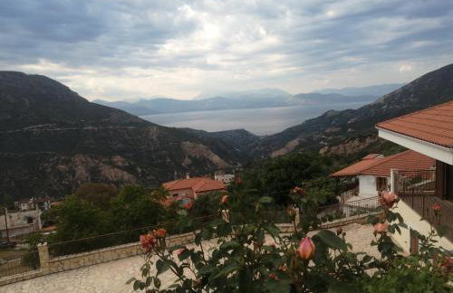 Kallisti Ξενώνας Διακοπτό-Καλάβρυτα - Foto 11