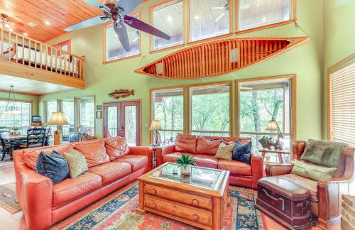 Riverfront Cabin on 2 Acres in Glenwood! - Foto 4