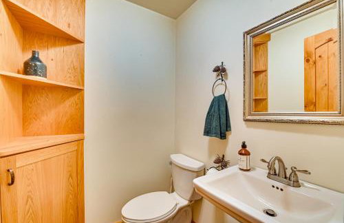 Thendara Cabin on Moose River with Game Room! - Foto 13