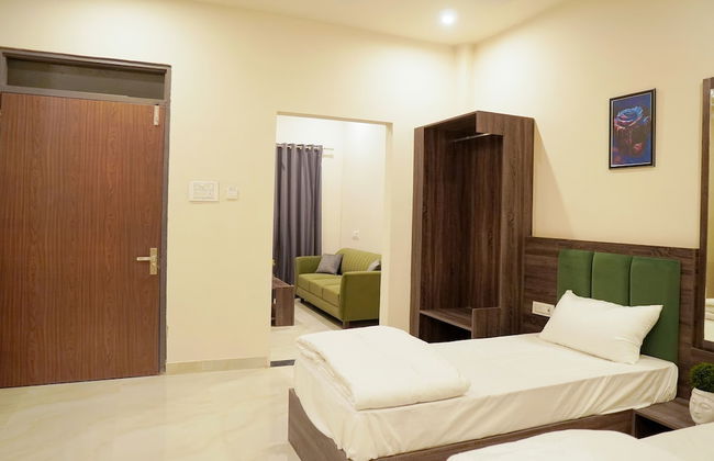 SAMBHAV VILLAS - Photo 13