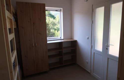 Robinson olive tree huts - Photo 44