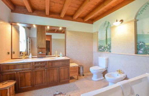 Nice Home In Fumane -Vr- - Foto 29