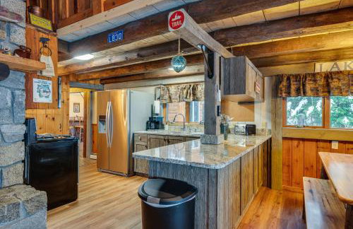 Pittsburg Lake House with Magalloway Mountain Views! - Foto 3