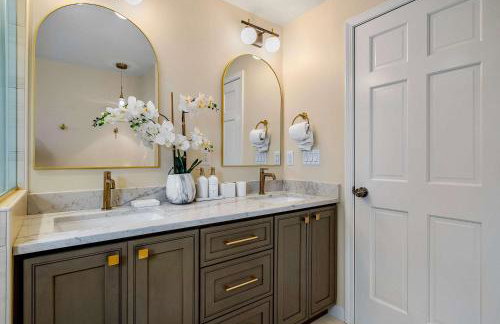 Serene Sunlit Retreat - Remodeled with EV charging and AC - Foto 28