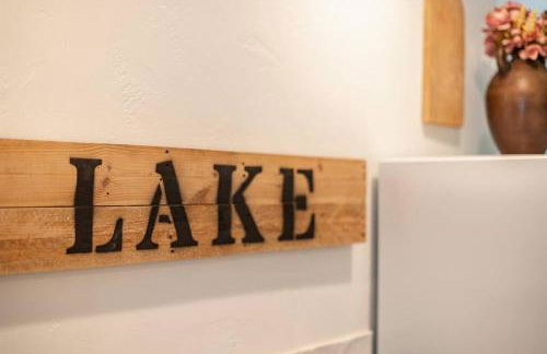 Cozy Cottage • 2 King Beds • Grove • Kayaks • Washer/Dryer - Foto 3