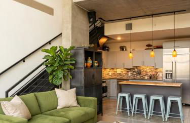 Penthouse Industrial Loft & Parking Little Italy - Foto 25