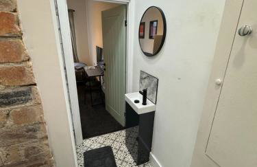 ResiLets - Plessey Road House, Large, Modern Home - Foto 23