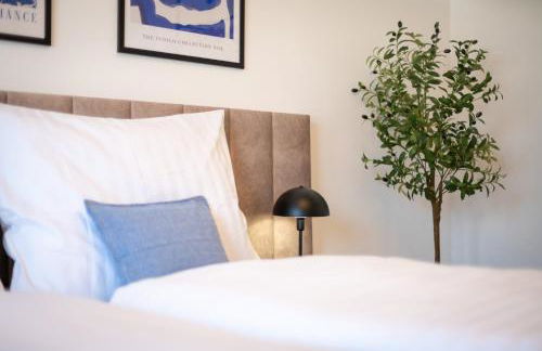 BLU APARTMENT -modern interior design in city centre- close to HBF & Uni - Foto 12