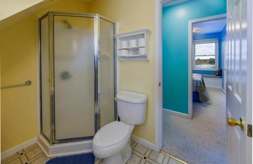 Very Private and Spacious Waterfront Family House - Foto 34